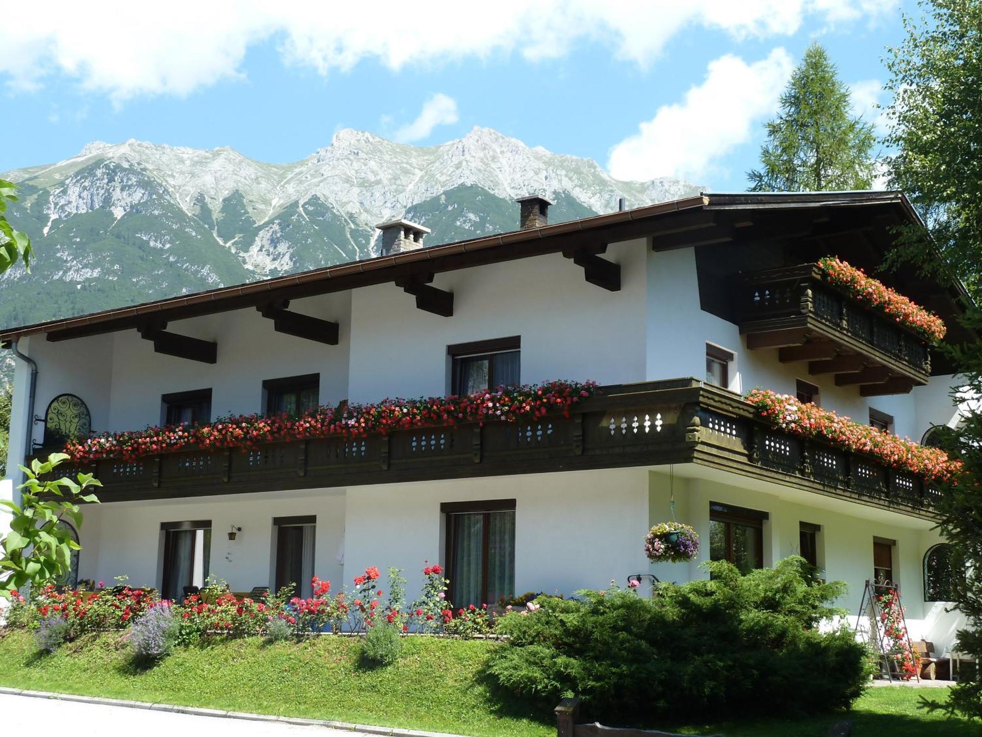 Pension Holzmann Leutasch Exterior foto